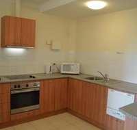 17 Lakeview Plaza - Sydneys Hotel