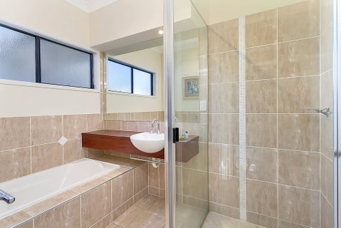 Beachcomber Holiday House - Sydneys Hotel 3