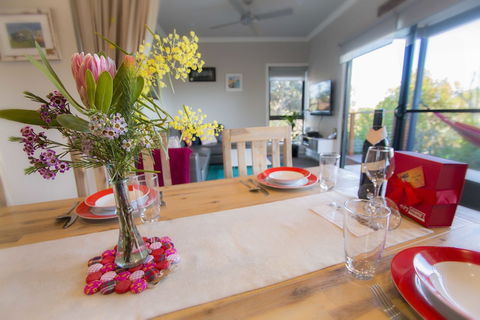 Coorong Cabins - Pelican Cabin - Sydneys Hotel 2