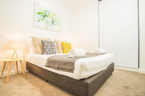 Modern And Chic Apartment Next To Parramatta Station - Sydneys Hotel 3