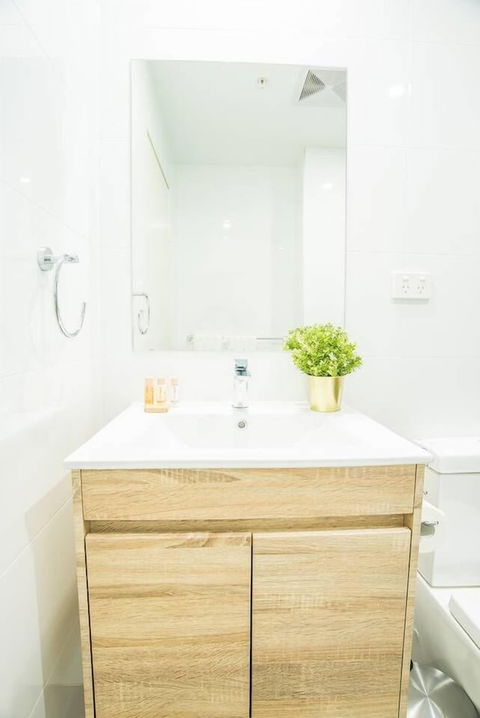 Modern And Chic Apartment Next To Parramatta Station - Sydneys Hotel 5