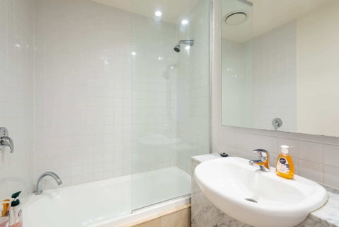 Spacious CBD Apt In The Heart Of Melbourne - Sydneys Hotel 5