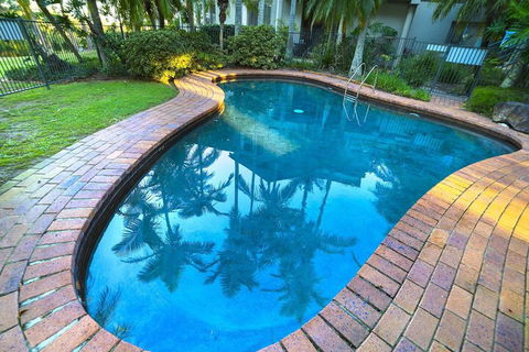 Daydream On The Greens - Sydneys Hotel 2