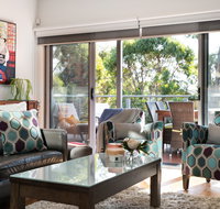 Arabella Meadows - Sydneys Hotel