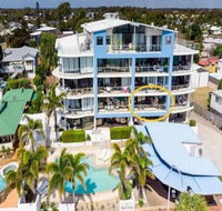 1 Bedroom Apt Ocean View Urangan - Sydneys Hotel