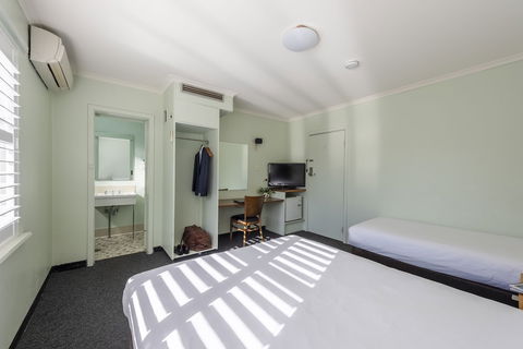 Panorama Bathurst - Sydneys Hotel 4