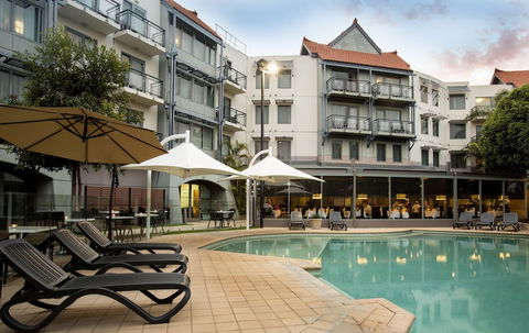 Pagoda Resort & Spa - Sydneys Hotel 1