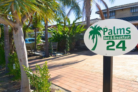 Palms Bed & Breakfast - Sydneys Hotel 1
