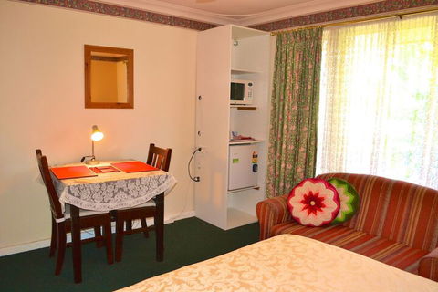 Palms Bed & Breakfast - Sydneys Hotel 7