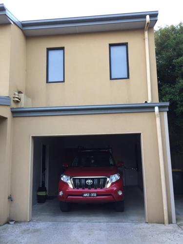 Central Cowes Family Townhouses - Sydneys Hotel 3