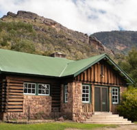 Breeze Holiday Parks - Halls Gap - Sydneys Hotel