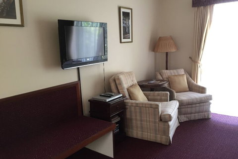The Noble Grape Guesthouse - Sydneys Hotel 3