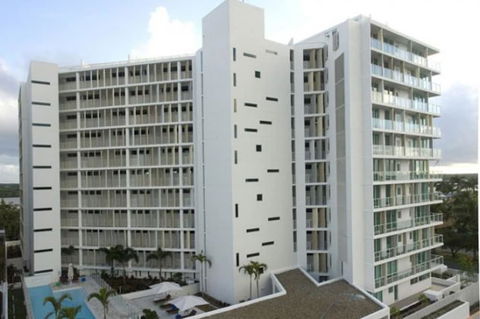 Lanai Riverside Apartments - Sydneys Hotel 0