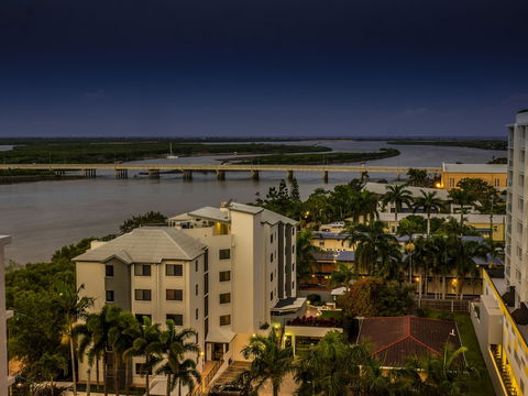 Lanai Riverside Apartments - Sydneys Hotel 1