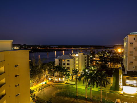 Lanai Riverside Apartments - Sydneys Hotel 3
