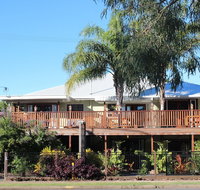 Five 3 Five - The Beachside Barracks - Sydneys Hotel