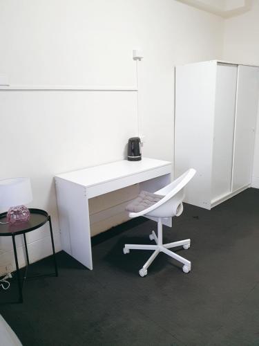 City Resort Hostel - Sydneys Hotel 1