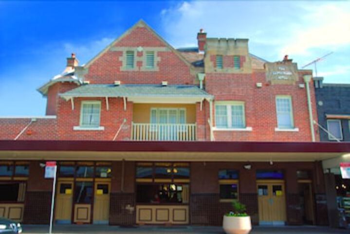 Botany NSW Sydneys Hotel