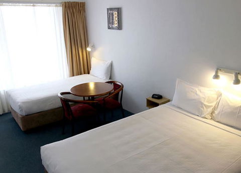 Port Aloha Motel - Sydneys Hotel 5