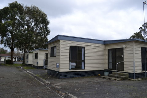 Portland Tourist Park - Sydneys Hotel 0
