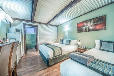 Orbost Motel - Sydneys Hotel 0