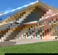 Seven Pines Motor Inn - Sydneys Hotel