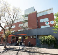 Melbourne Metro YHA - Hostel - Sydneys Hotel