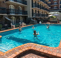 RMIT Village House - Sydneys Hotel