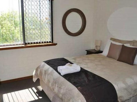 Barrack Apartments - Sydneys Hotel 0