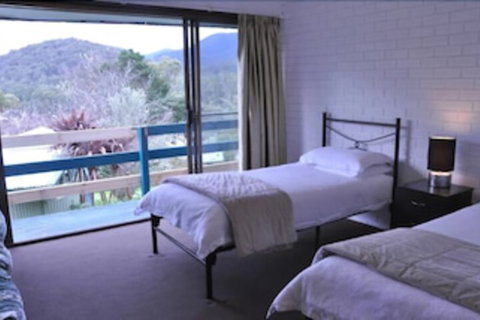 Healesville Maroondah View Motel - Sydneys Hotel 6