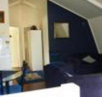 The Doo Drop Inn - Sydneys Hotel