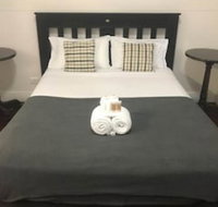 The Irish Village - Sydneys Hotel