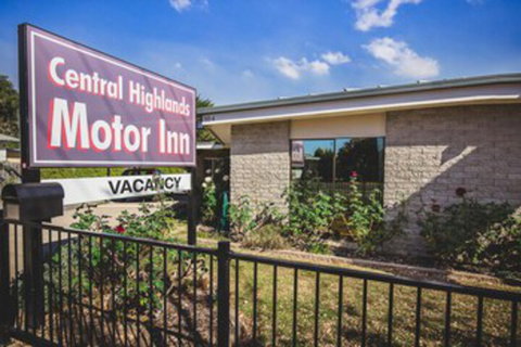 Central Highlands Motor Inn - Sydneys Hotel 0