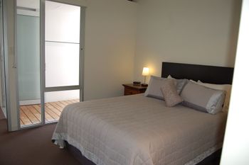 Apartment 9 - Sydneys Hotel 5
