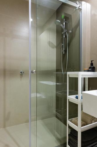 Heart Location 2Br With Free Parking & Views - Sydneys Hotel 5