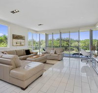 Bale Beach Front Resort Home Apartment 1128 - Sydneys Hotel