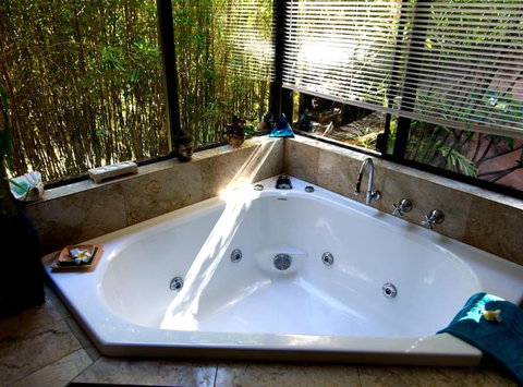Riveresque - Sydneys Hotel 1
