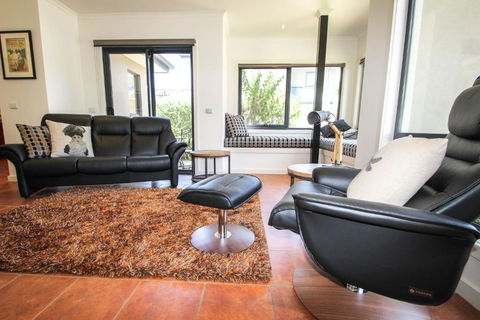 Avignon In Bright - Sydneys Hotel 5