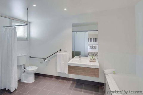 Best Western Drouin Motor Inn - Sydneys Hotel 1