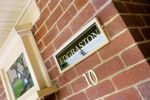 Rosanna Mansion - Sydneys Hotel 1