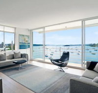 2 Bedroom Apartment With Bay View - Sydneys Hotel