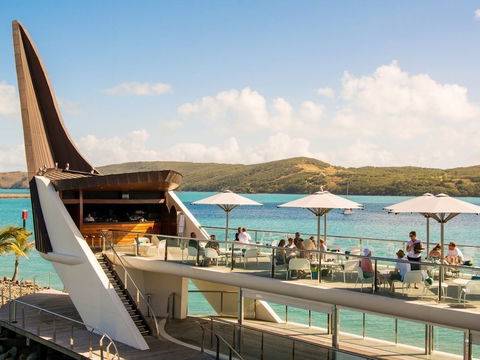 Yacht Club Villa 33-Serenity-Ocean Views With Golf Buggy - Sydneys Hotel 5