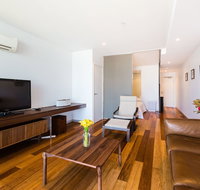RIVER 1BDR Melbourne Apartment