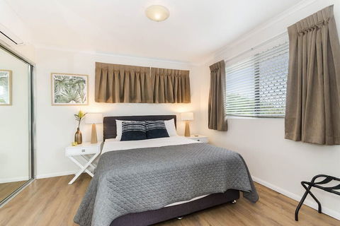 City Stadium Apartment On The Riverfront - Sydneys Hotel 2