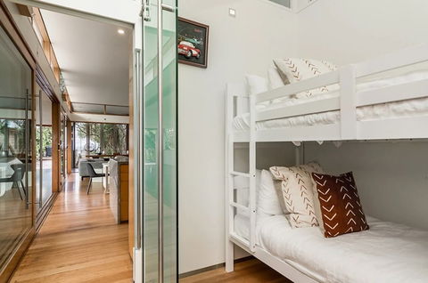Your Luxury Escape - Byron Beachfront Villa - Sydneys Hotel 4