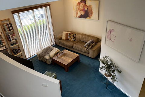 315 West St. Kilda 3 Bedroom House - Sydneys Hotel 1