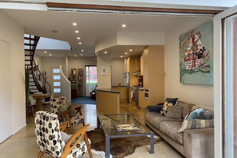 315 West St. Kilda 3 Bedroom House - Sydneys Hotel 0