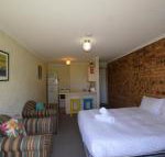Ellswood 1 - Sydneys Hotel