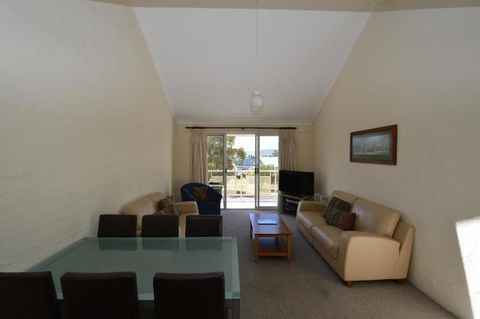 Parkwood 07 - Sydneys Hotel 5