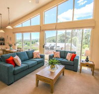 Bright Serendipity - Sydneys Hotel